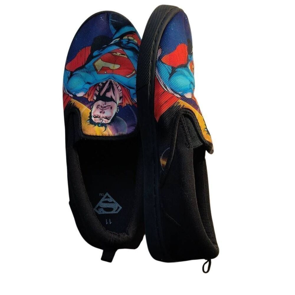 Superman Sneakers Men's Size 11 NWOT - Picture 4 of 9